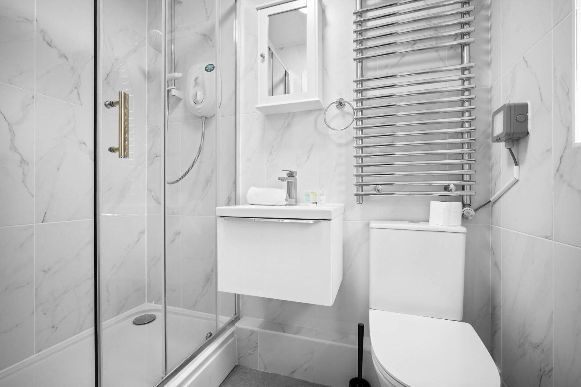 Luxury 3 Bedroom Apartment - Terrace - Near City Centre - Wifi - Smart Tv 1Mr Birmingham Eksteriør bilde